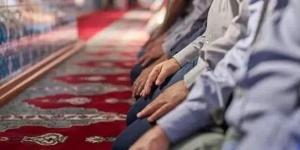 موعد أذان الظهر.. مواقيت الصلاة اليوم الخميس 17 يوليو 2025 - بلس 48