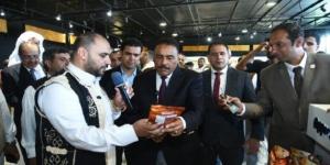 محافظ مطروح يفتتح منفذ للمنتجات البيئية بسيدى عبد الرحمن - بلس 48