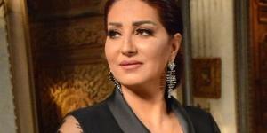 وفاء عامر تنفي مزاعم ابنة مبارك.. وتؤكد: لن أظهر مع البلوجرز نهائيا - بلس 48