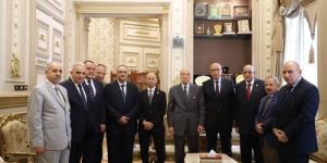 وزير العدل الأسبق يزور رئيس محكمة النقض للتهنئة بالمنصب الجديد - بلس 48