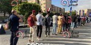 في اليوم الثاني.. توافد الناخبين على مقرات اللجان للتصويت في انتخابات الشيوخ - بلس 48