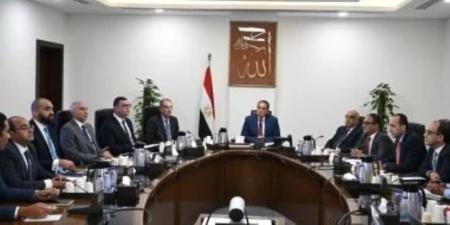 رئيس الوزراء يتابع تنفيذ مُخرجات اللجنة الاستشارية للتنمية العمرانية وتصدير العقار - بلس 48
