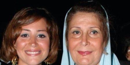 وفاة الفنانة زيزي مصطفى والدة منة شلبي - بلس 48