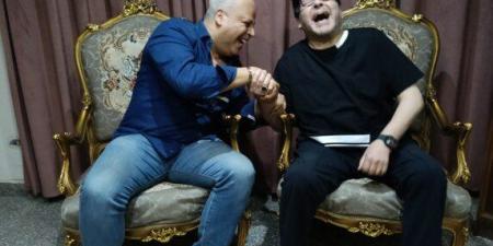 هاني شاكر فى البروفات النهائية لحفله الغنائي بمسرح البالون (صور) - بلس 48