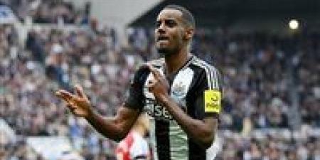 مدرب نيوكاسل يونايتد يوضح موقف ألكسندر آيزاك بعد استبعادة في مباراة سيلتيك - بلس 48