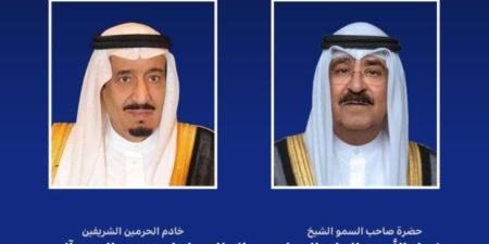 أمير الكويت يعزي خادم الحرمين بوفاة الأمير الوليد بن خالد بن طلال بن عبد العزيز آل سعود - بلس 48