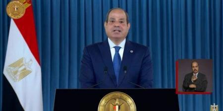 الرئيس السيسي: الدولة المصرية حققت إنجازات كبيرة فى وقت انهارت فيه دول - بلس 48