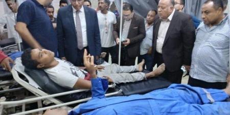 سقوط مظلة تحت الإنشاء بموقف نجع حمادي.. ومحافظ قنا يُوجه بفتح تحقيق عاجل - بلس 48