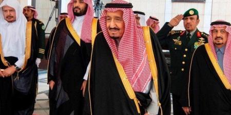 القيادة السعودية تعزي الرئيس بوتين في ضحايا تحطم طائرة ركاب بشرق روسيا - بلس 48