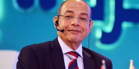 "محمد مصطفى شردي" يستعيد ذكريات العمر في معرض بورسعيد للكتاب - بلس 48