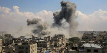 غزة: عشرات الشهداء والمصابين جراء قصف إسرائيلي على خان يونس - بلس 48