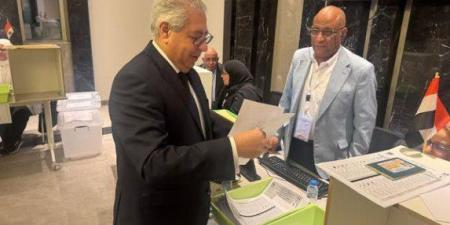 بالصور.. بدء عملية التصويت في انتخابات مجلس الشيوخ بمقر السفارة المصرية في الكويت - بلس 48