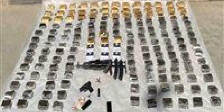 ضبط عنصرين شديدي الخطورة بحوزتهما 4.5 طن مخدرات وبندقية آلية في الإسماعيلية - بلس 48
