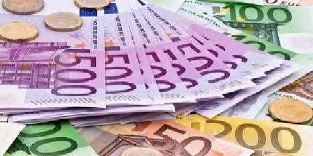 اليورو يسجل 55.44 جنيه فى البنك الاهلى مع بدية تعاملات اليوم - بلس 48