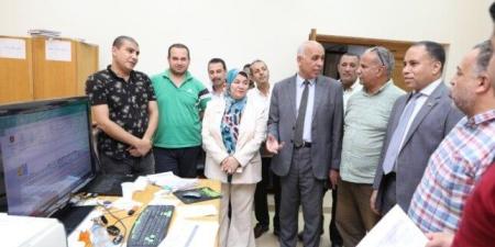 جولة ميدانية لرئيس جامعة كفر الشيخ بكلية علوم الرياضة خلال اختبارات القدرات - بلس 48
