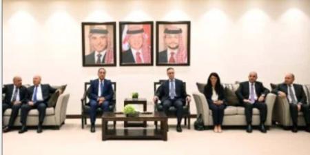 رئيس الوزراء يصل عمّان للمشاركة في أعمال الدورة الـ 33 للجنة العليا المصرية الأردنية - بلس 48