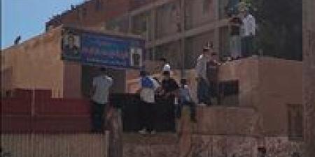 هروب
      جماعي
      لطلاب
      مدرسة
      الباجور
      ... - بلس 48