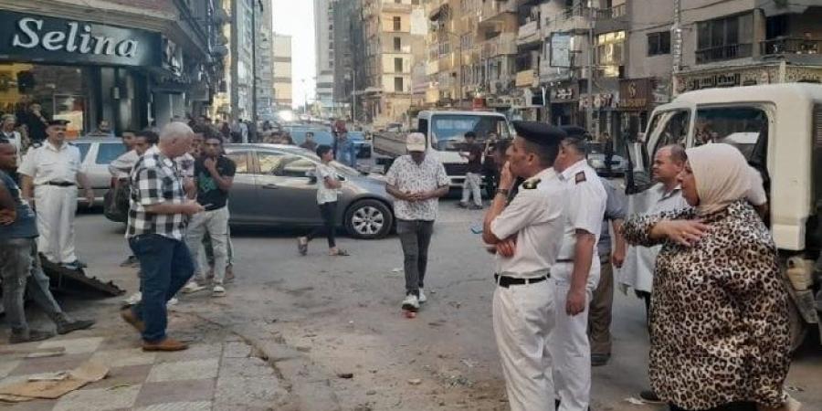 حي منتزة أول بالإسكندرية يشن حمالات مكبرة لإزالة الإشغالات والتعديات - بلس 48