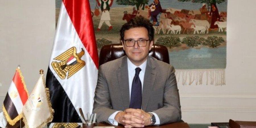 وزير الثقافة يكشف حقيقة تأثر معهد الموسيقى العربية بحريق سنترال رمسيس - بلس 48
