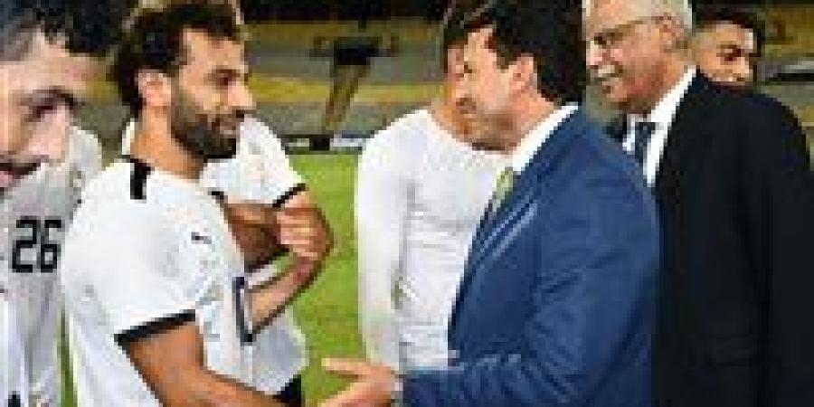 أحمد حسن : محمد صلاح مظلوم مع الجيل الحالي لمنتخب مصر - بلس 48