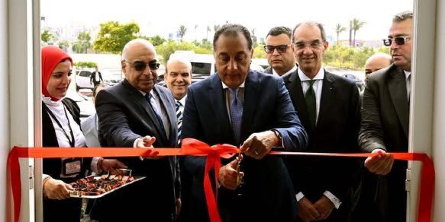 مدبولي يفتتح مجمع الشهر العقاري والتوثيق بمدينة العلمين الجديدة.. ويشهد إطلاق منظومة الربط بين وزارتي العدل والإسكان - بلس 48