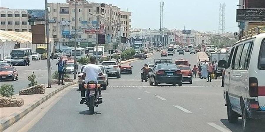 تفاصيل الحالة المرورية اليوم على محاور القاهرة والجيزة.. انتشار مكثف لـ رجال المرور - بلس 48