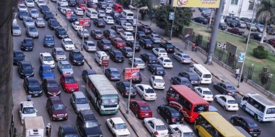 النشرة المرورية.. كثافات متحركة بطرق ومحاور القاهرة والجيزة - بلس 48