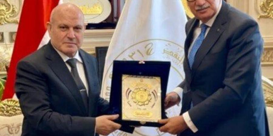 المستشار محمد الشناوي يهنئ رئيس محكمة النقض بتوليه منصبه الجديد.. صور - بلس 48