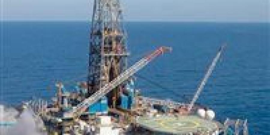 ارتفاع مستحقات البترول لدى الكهرباء إلى 305 مليارات جنيه.. وقود الصيف يُشعل المديونية - بلس 48