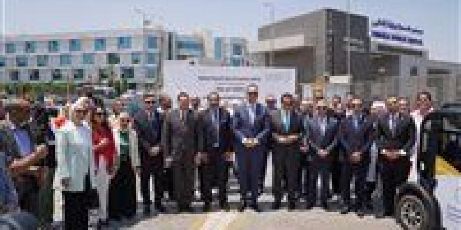 نقلة نوعية في منظومة الصحة بالإسماعيلية.. نائب رئيس الوزراء ووزير الصحة يتفقدان منشآت التأمين الصحي الشامل ويشيدان بمستوى الخدمة - بلس 48