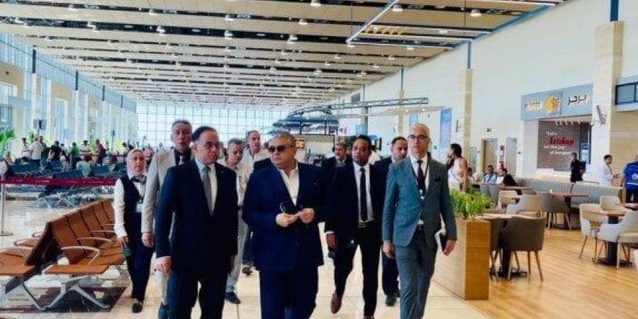 لجنة التفتيش الأمني والبيئي تجري جولة تفقدية بـ مطارات برج العرب والعلمين ومرسى مطروح الدولي - بلس 48