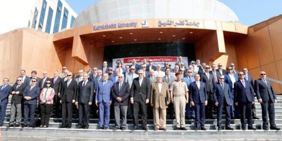 الأعلى للجامعات يشهد قرارات جديدة لدعم التنسيق وتطوير التعليم التكنولوجي وتكريم العلماء المتميزين - بلس 48