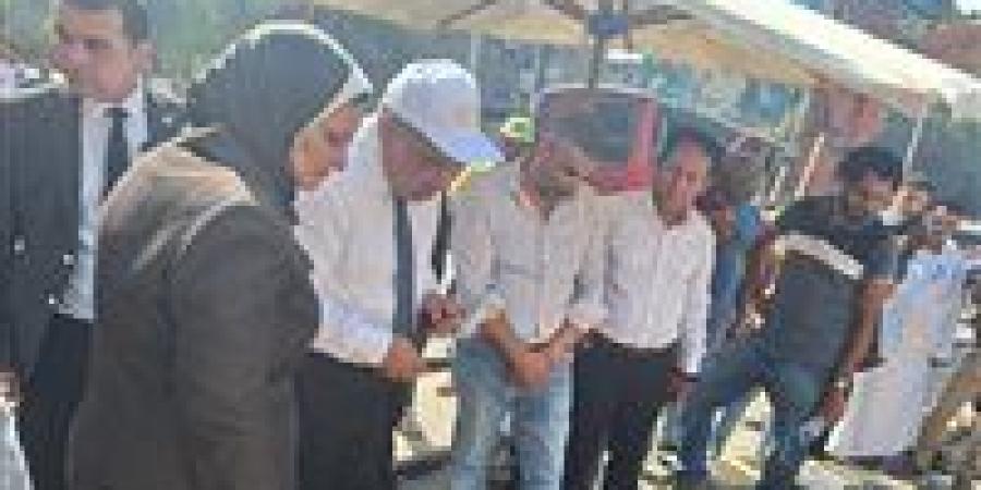 وزير الكهرباء في موقع إصلاح عطل الكابل الأرضي أمام محطة مترو ساقية مكي بالجيزة والذى تسبب في انقطاع التيار في بعض المناطق - بلس 48