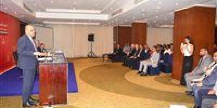 وزير العمل : التشريع الجديد نقلة نوعية في تحقيق التوازن بين مصالح أصحاب الأعمال والعمال.. ويدعم مسيرة الاستثمار - بلس 48