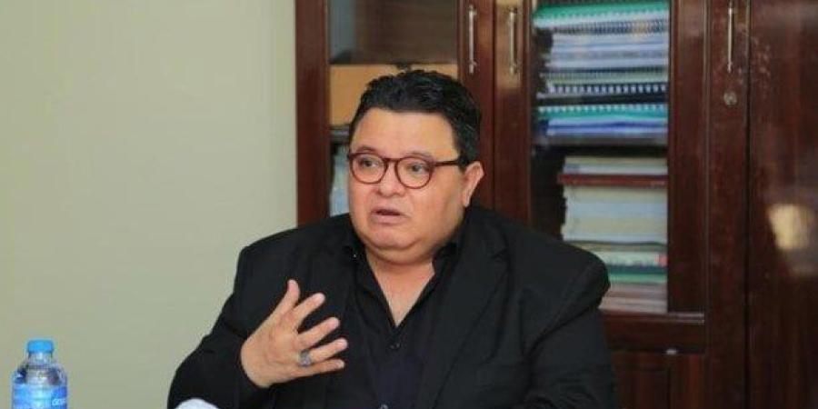 المخرج خالد جلال يستقبل اليوم عزاء شقيقه - بلس 48
