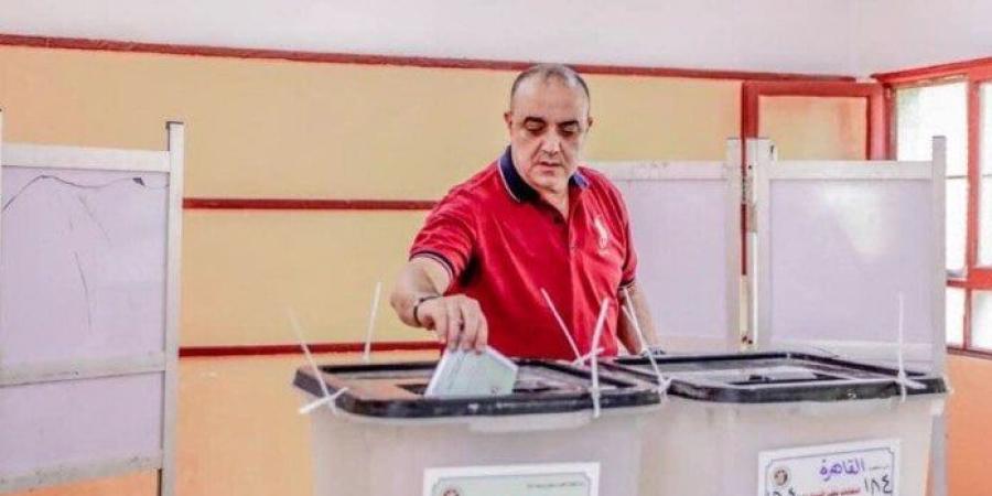 أسامة أبو زيد رئيس نادي الشمس يدلي بصوته في انتخابات مجلس الشيوخ - بلس 48