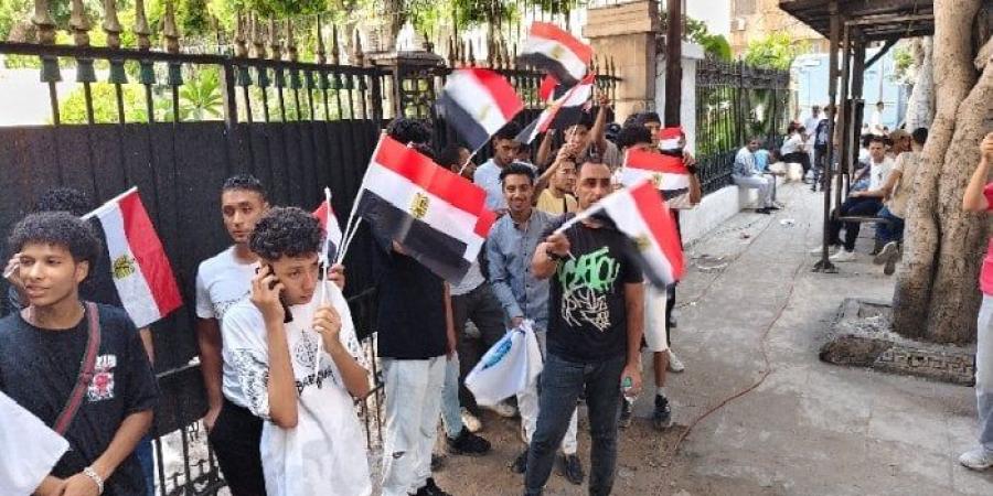ظهور لافت للشباب أمام اللجان في انتخابات الشيوخ بالإسكندرية - بلس 48