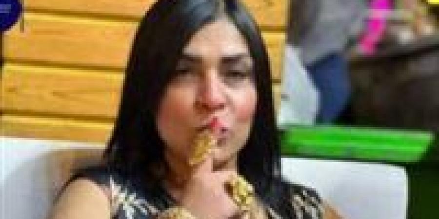 القبض على ليلى الشبح وبحوزتها دولارات ومجوهرات - بلس 48