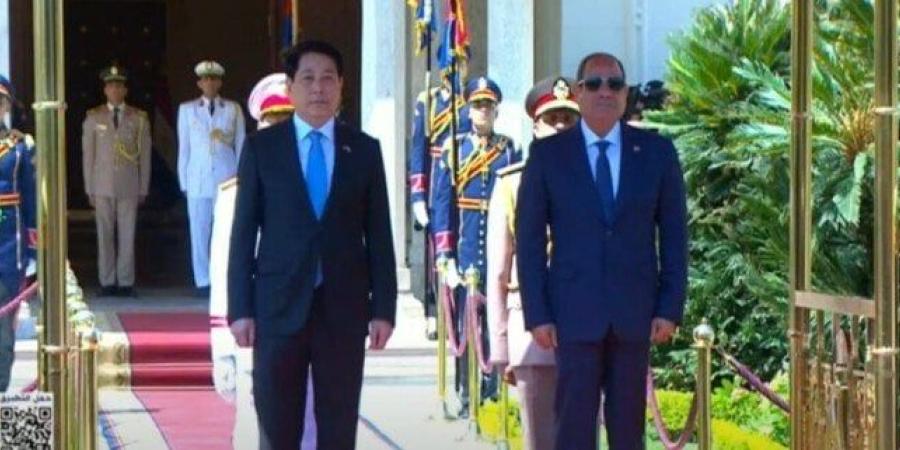الرئيس السيسي يستقبل نظيره الفيتنامي بقصر الاتحادية (بث مباشر) - بلس 48