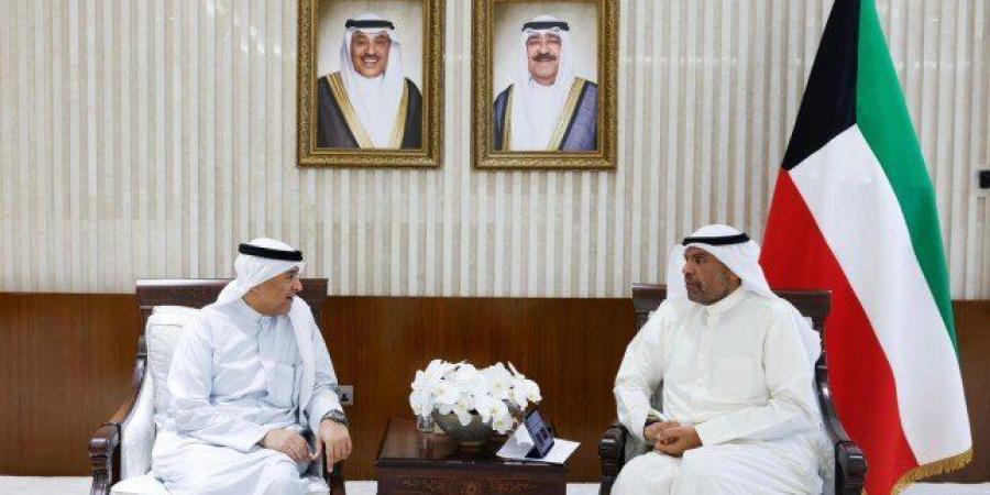الكويت.. وزير الخارجية يلتقي الأمين العام لمجلس التعاون لدول الخليج العربية - بلس 48