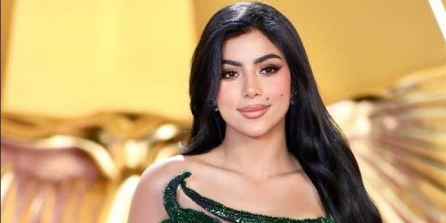 شاهد.. كارولين عزمي تشارك متابعيها بإطلالة جريئة عبر إنستجرام - بلس 48