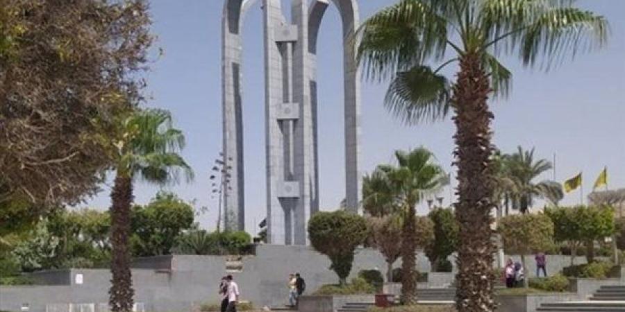 آخر
      موعد
      للتقديم
      غدا..
      جامعة
      حلوان
      تعلن
      حاجتها
      الى
      64
      وظيفة..
      التفاصيل
      كامله - بلس 48