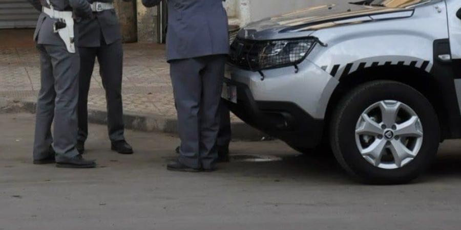 "دفاع
      شرعي
      عن
      النفس"
      ..
      رصاص
      الدرك
      يصرع
      شخصين
      في
      القليعة - بلس 48