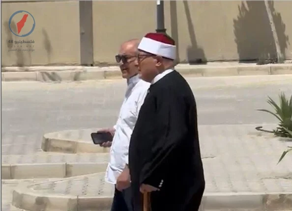 شاهد أحمد موسى وخالد الجندي يشاركان في تشييع جثمان الفنان هاني شاكر فيديو