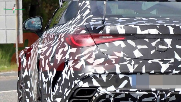 مرسيدس AMG تكشف عن الأداء الفائق لمحرك V8 الجديد لتعزيز القوة والسرعة