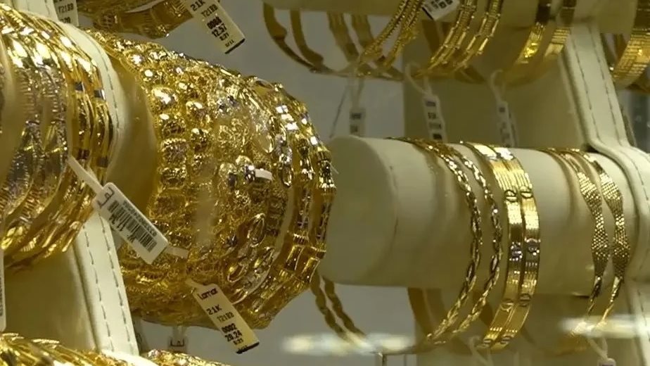 800 جنيه في يوم| ارتفاع كبير في سعر الجنيه الذهب وعيار 21 مفاجأة