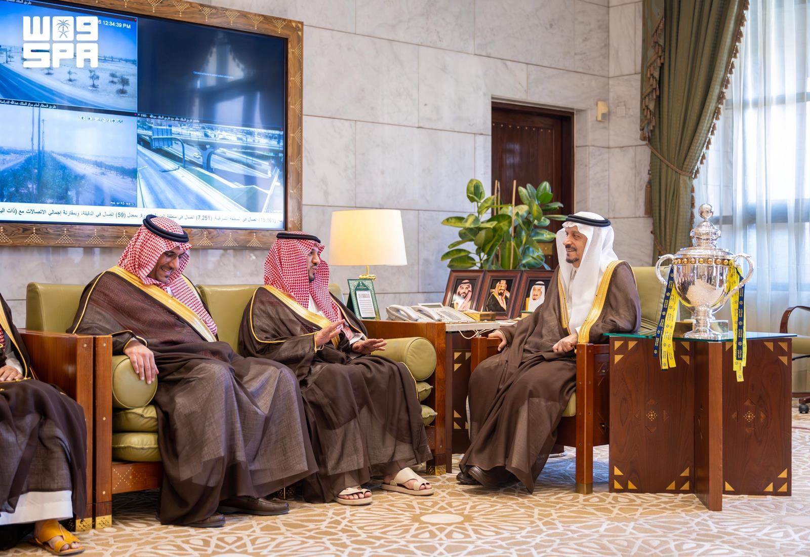 أمير منطقة الرياض يستقبل رئيس مجلس إدارة شركة نادي النصر – صحيفة سويفت نيوز