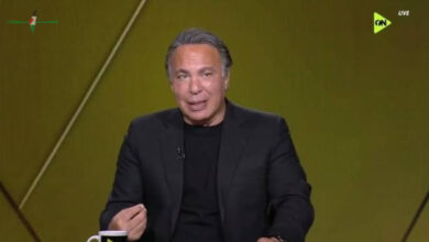 أيمن يونس يدعو للتركيز على المنتخب بعيدا عن التعصب للأهلي والزمالك