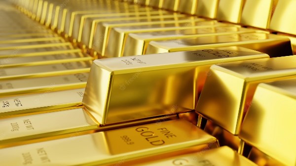 الذهب يربح من جديد.. كم سجلت أسعار السبائك والجنيه الذهب اليوم