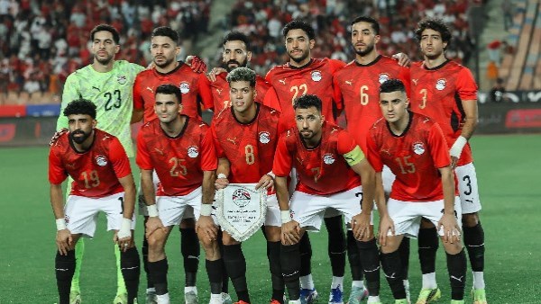 بعد سرقة إنجلترا.. أضا يشكر اتحاد الكرة: معسكر منتخب مصر منظم ومحمي